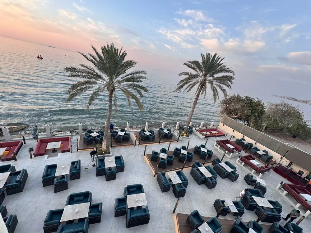 Beachfront Restaurant Near Me