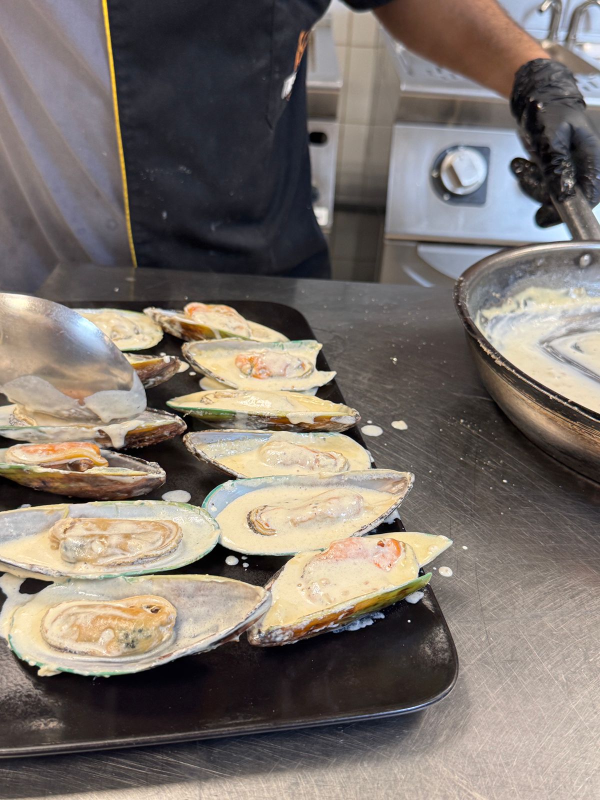 Provencal Mussels in Muscat